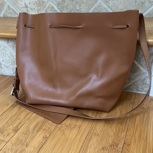 Stunning Cowhide Bucket Bag & Pouch by Lancaster, City - Picture 3 of 10